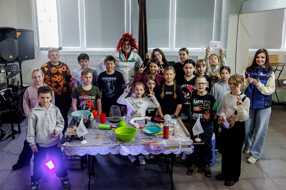 Химическое шоу для школьников Кингисеппского района от волонтеров БХК