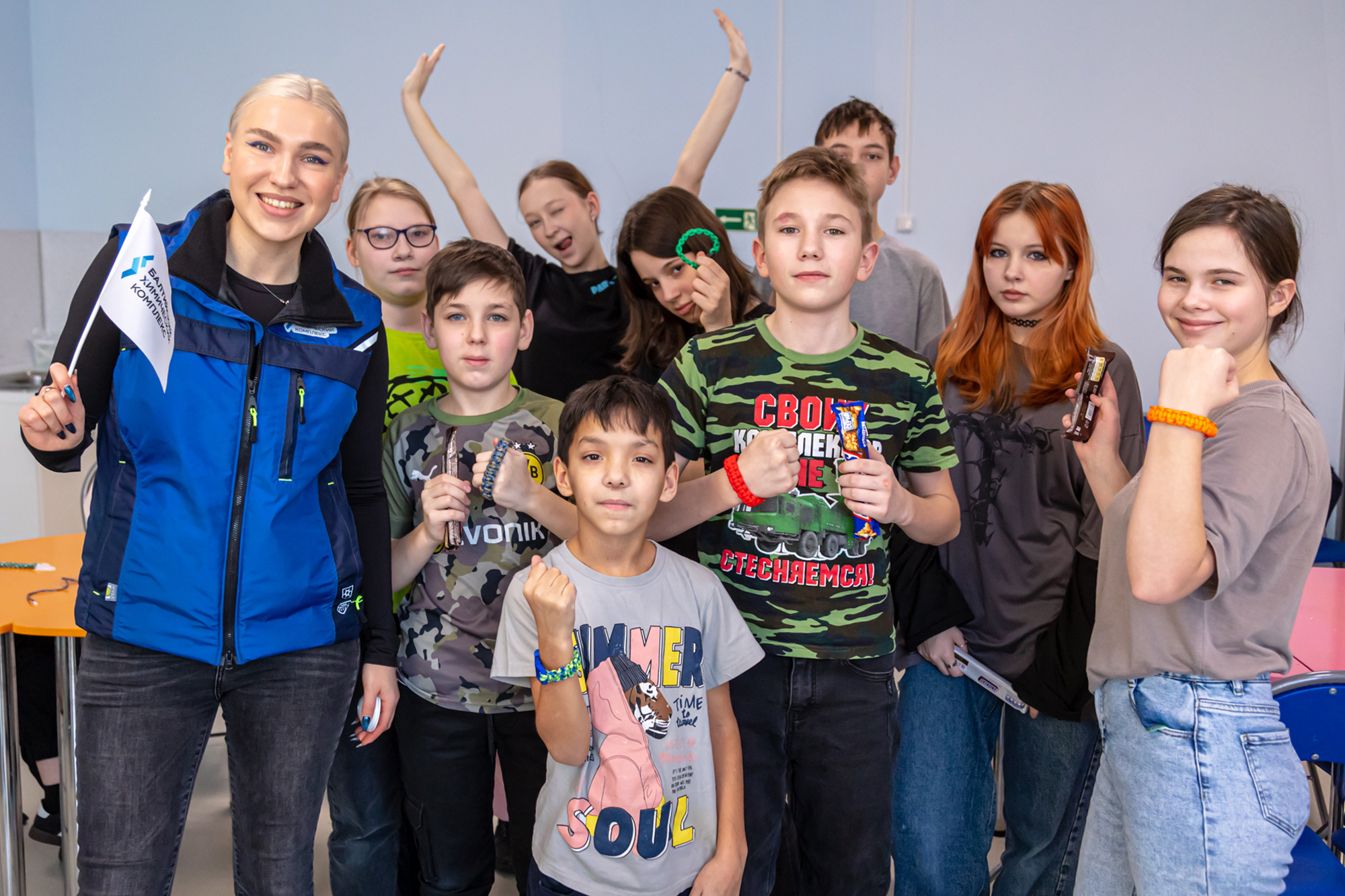 Волонтеры БХК провели мастер-класс для воспитанников Ивангородского ресурсного центра