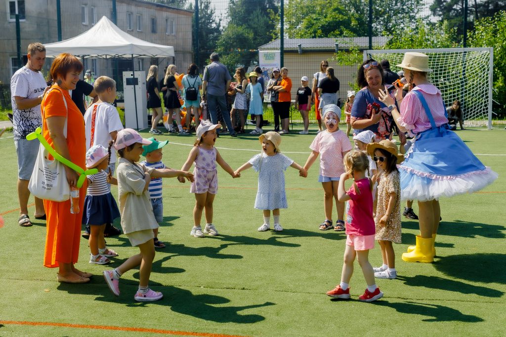 Волонтеры БХК приняли участие в Дне Усть-Луги